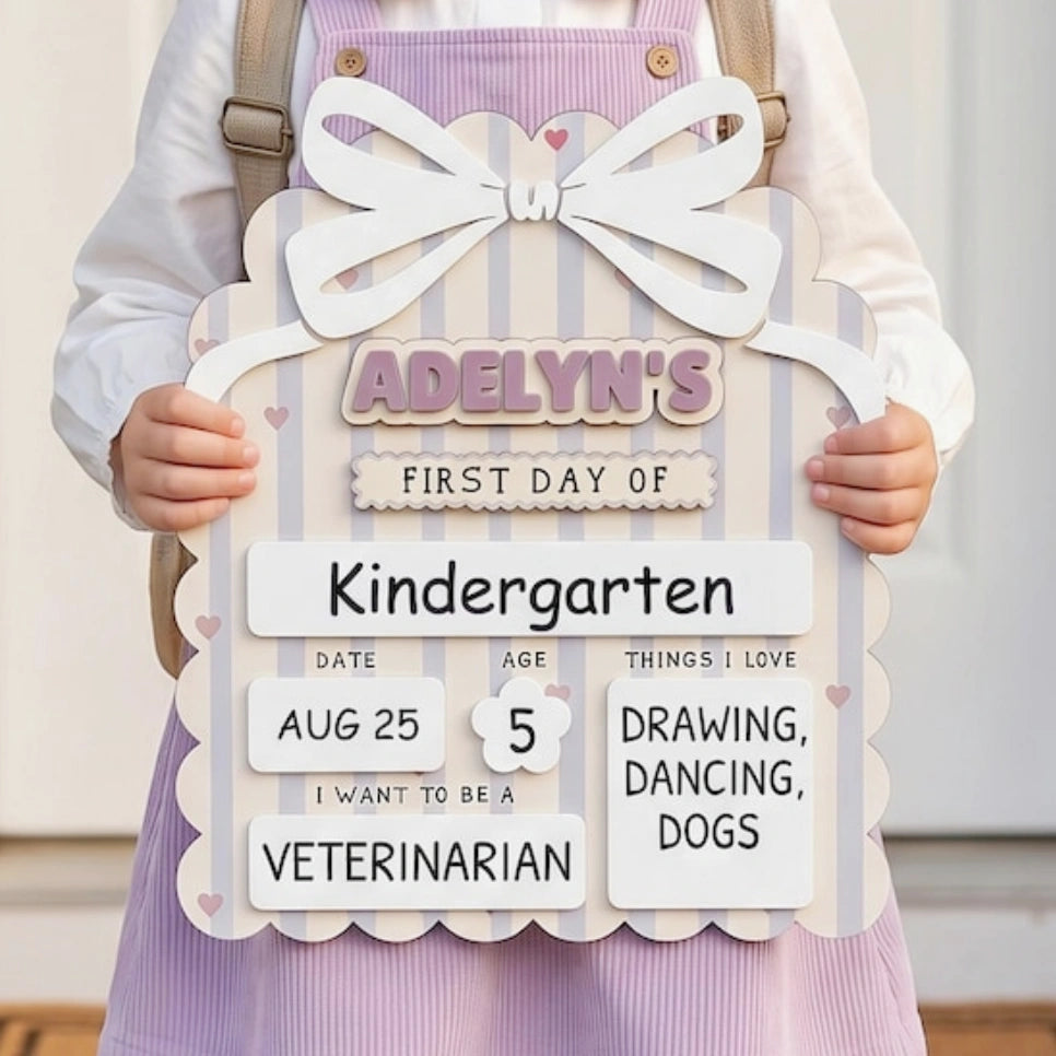 Scalloped Bow First Day Of School Board